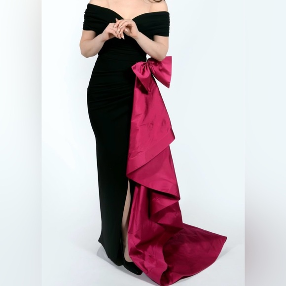 Elegant evening/wedding/party dress - Picture 1 of 3